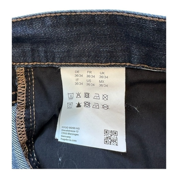 Hugo Boss Dark Wash Straight Leg Jeans With Stretch - Size 36/34 - Picture 10 of 15